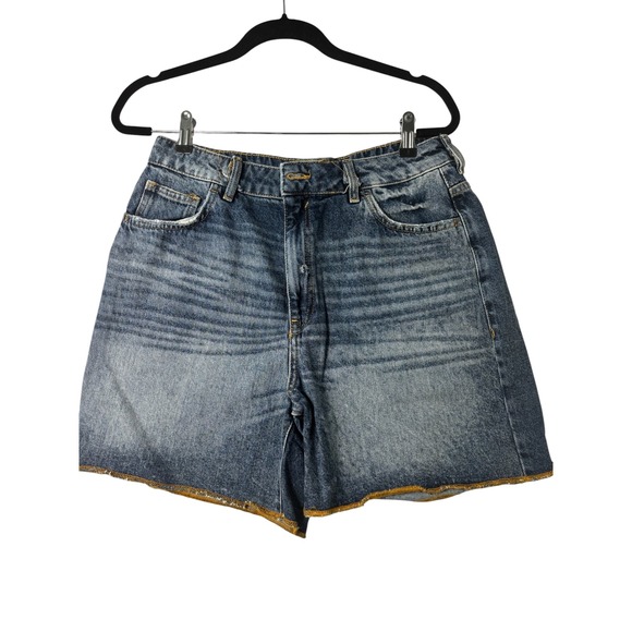 Unbranded Pants - High‎ Waisted Medium Wash Raw Hem Denim Shorts Blue Cotton Size 31